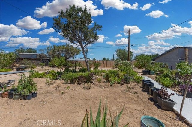 16116 Cajon, Hesperia, CA 92345