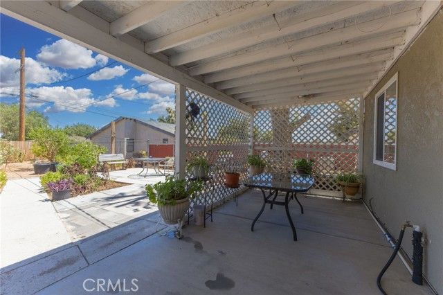 16116 Cajon, Hesperia, CA 92345