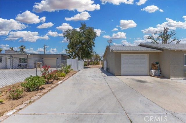16116 Cajon, Hesperia, CA 92345