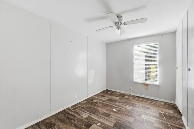 316 Summit Drive, Springtown, TX 76082