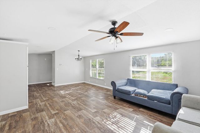 316 Summit Drive, Springtown, TX 76082