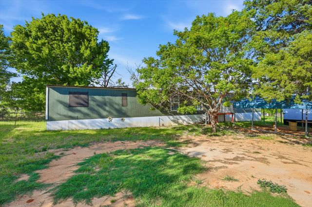 316 Summit Drive, Springtown, TX 76082
