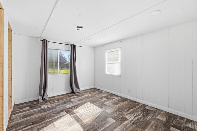 316 Summit Drive, Springtown, TX 76082