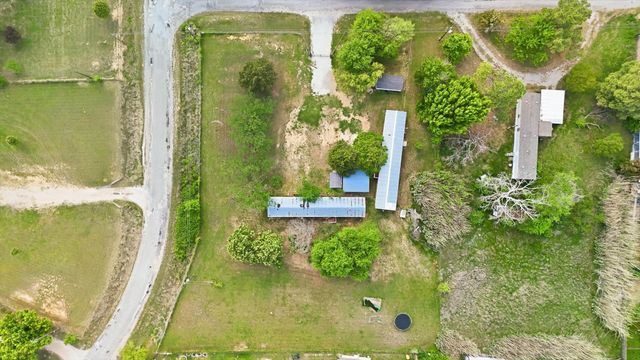 316 Summit Drive, Springtown, TX 76082