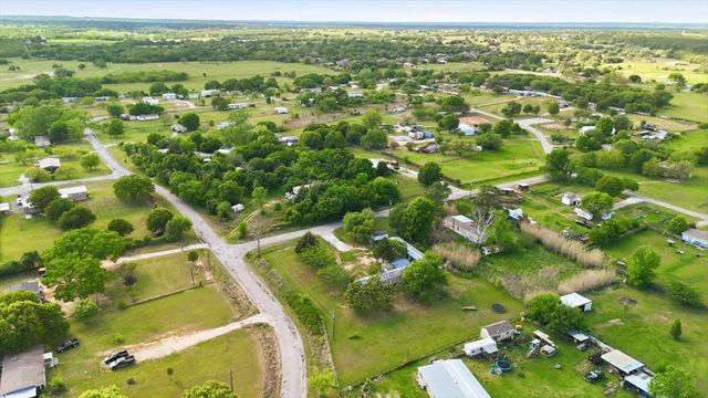 316 Summit Drive, Springtown, TX 76082