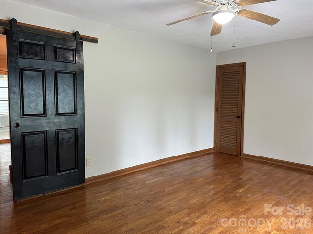 5212 Walter Starnes Place, Granite Falls, NC 28630