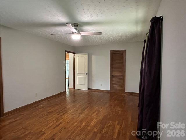 5212 Walter Starnes Place, Granite Falls, NC 28630