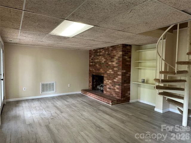 5212 Walter Starnes Place, Granite Falls, NC 28630