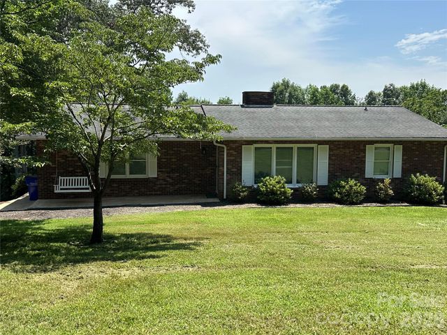 5212 Walter Starnes Place, Granite Falls, NC 28630