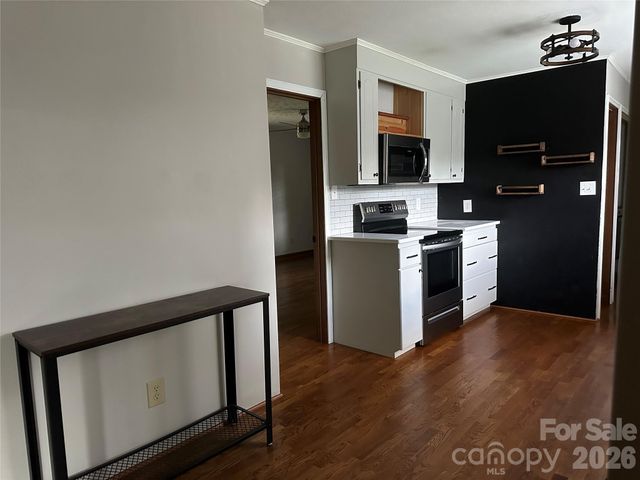 5212 Walter Starnes Place, Granite Falls, NC 28630