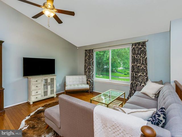 3827 DITTANY CT, Chantilly, VA 20151