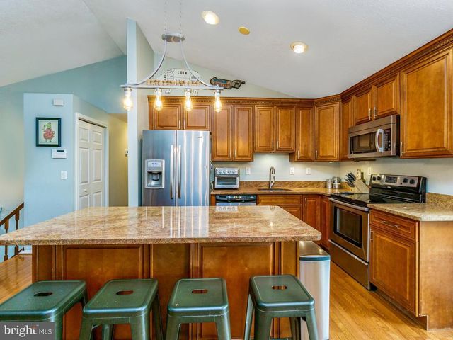 3827 DITTANY CT, Chantilly, VA 20151