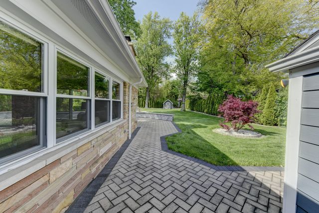 1335 35th Street, Munster, IN 46321