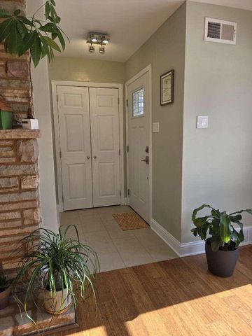 1335 35th Street, Munster, IN 46321