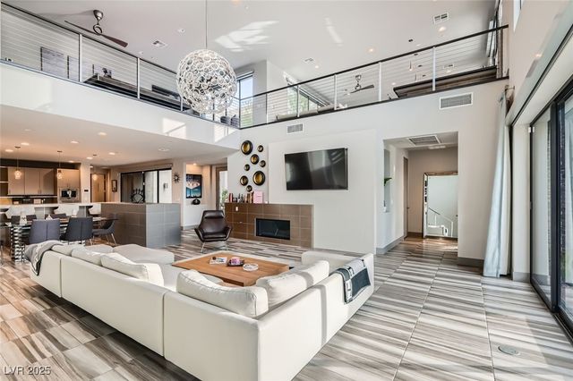 861 Vegas View Drive, Henderson, NV 89052