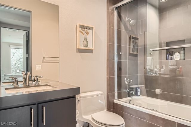 861 Vegas View Drive, Henderson, NV 89052