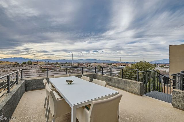 861 Vegas View Drive, Henderson, NV 89052