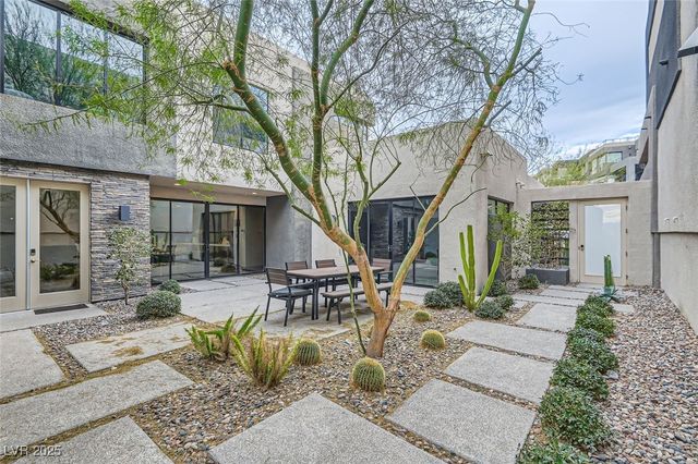 861 Vegas View Drive, Henderson, NV 89052