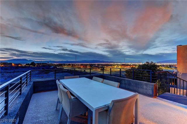 861 Vegas View Drive, Henderson, NV 89052