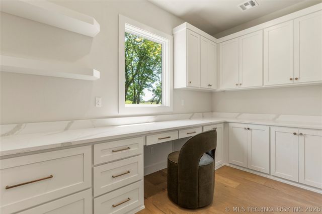 17822 E Patriot Drive, Owasso, OK 74055