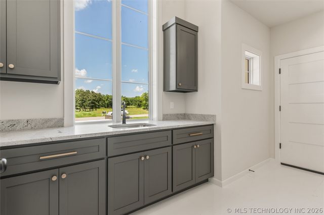 17822 E Patriot Drive, Owasso, OK 74055