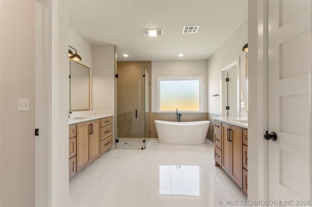 17822 E Patriot Drive, Owasso, OK 74055