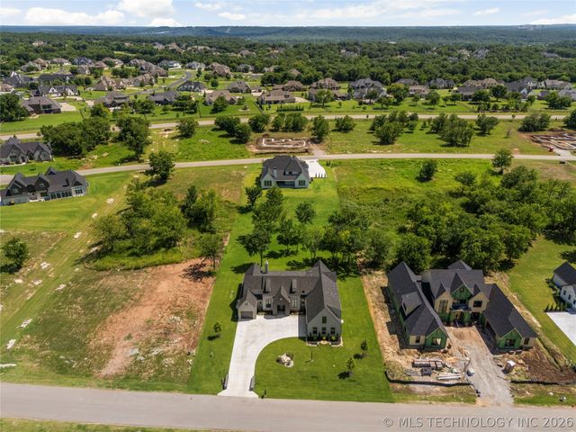 17822 E Patriot Drive, Owasso, OK 74055