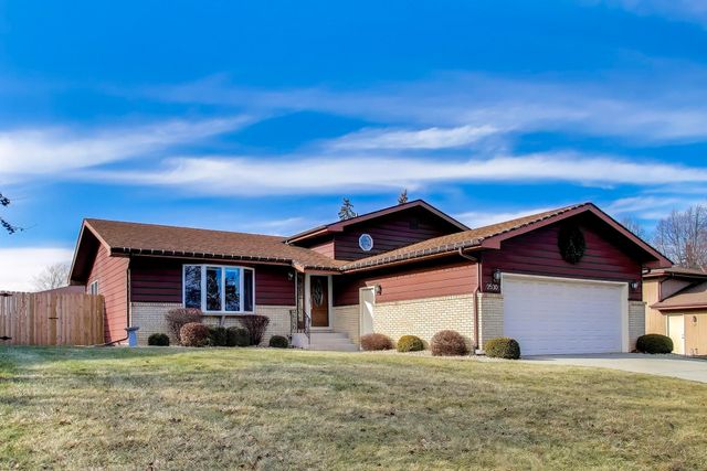 2530 Capri Drive, Schererville, IN 46375