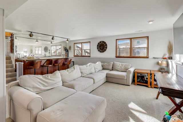 2530 Capri Drive, Schererville, IN 46375