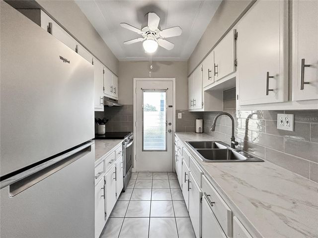 1600 W LAKE PARKER DRIVE C4, Lakeland, FL 33805