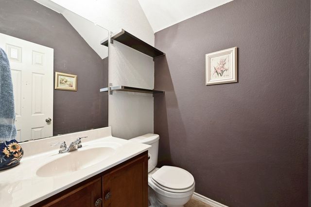 140 Lynn Crest BND, Buda, TX 78610