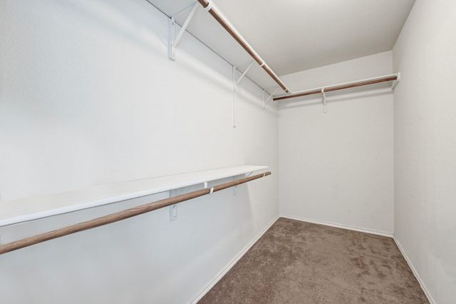 140 Lynn Crest BND, Buda, TX 78610