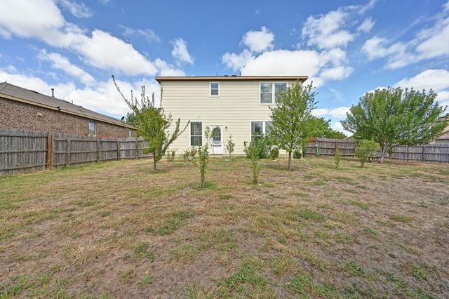 140 Lynn Crest BND, Buda, TX 78610