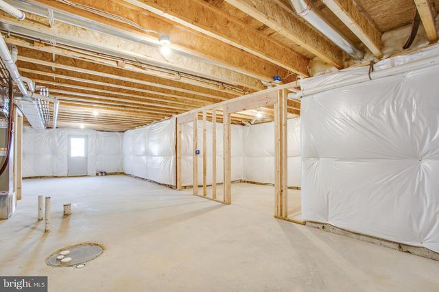 2107 WARRENTON RD, Fredericksburg, VA 22406