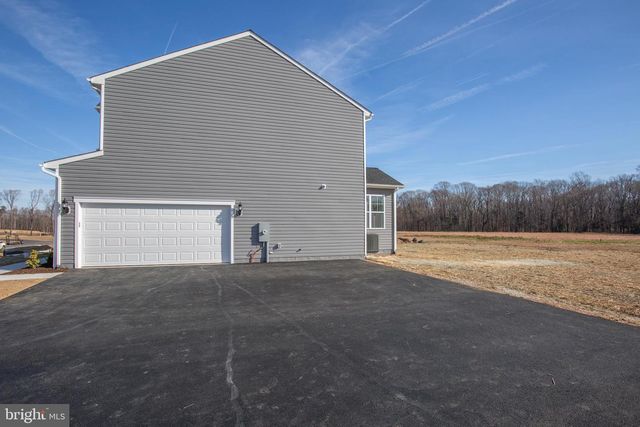 2107 WARRENTON RD, Fredericksburg, VA 22406