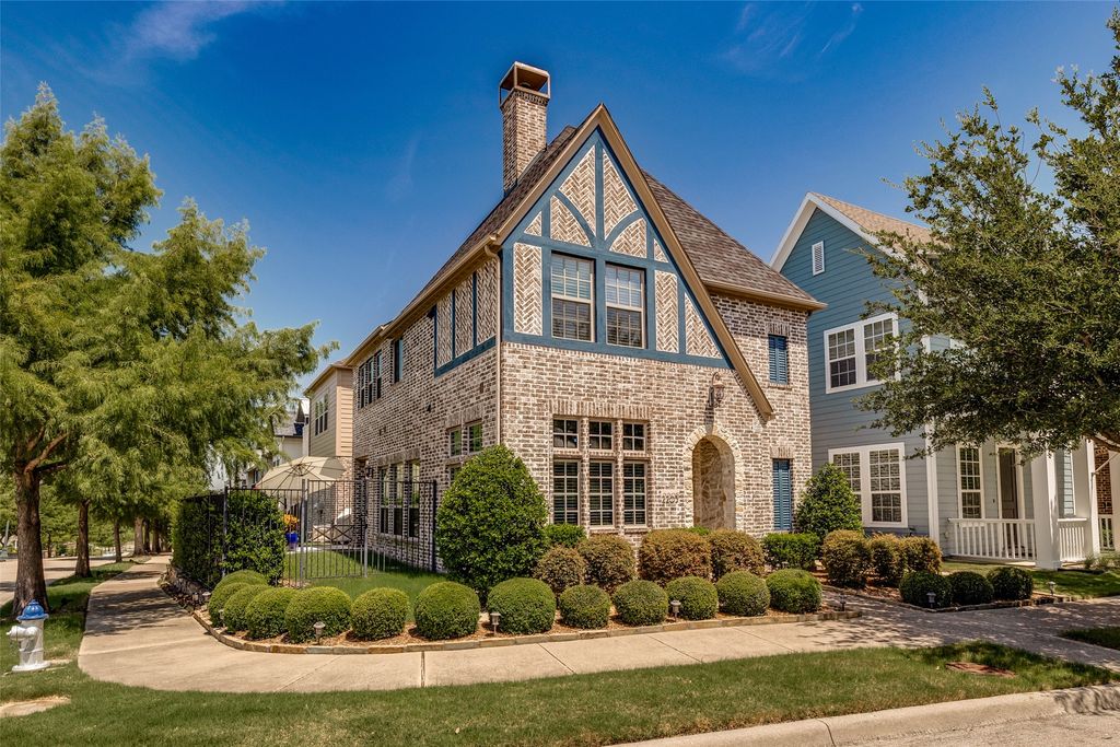2205 Cardinal Boulevard, Carrollton, TX 75010