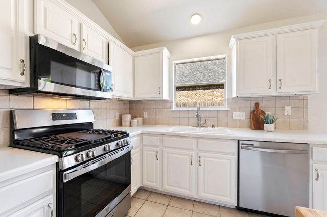 2218 Macaw DR, Cedar Park, TX 78613