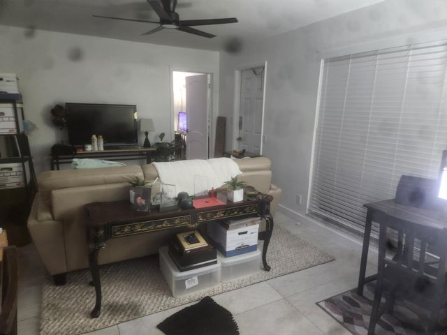 1505 NE 15th Avenue 1-2, Fort Lauderdale, FL 33304