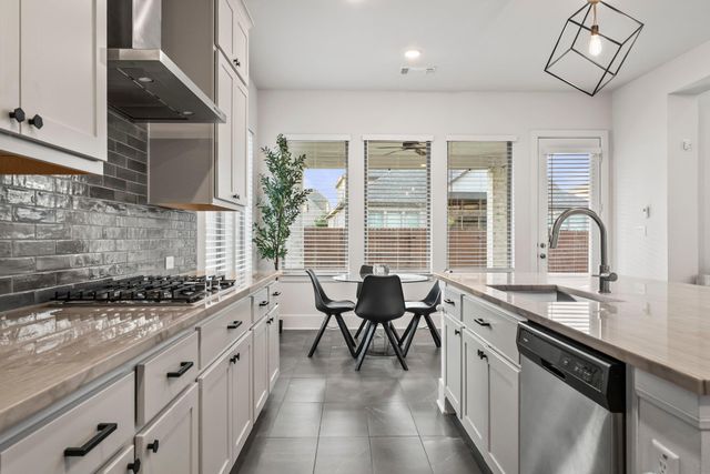 124 Low River LN, Georgetown, TX 78628