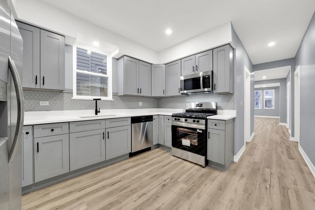 4409 S Rockwell Street, Chicago, IL 60632