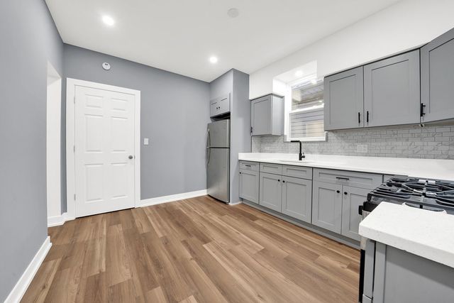 4409 S Rockwell Street, Chicago, IL 60632