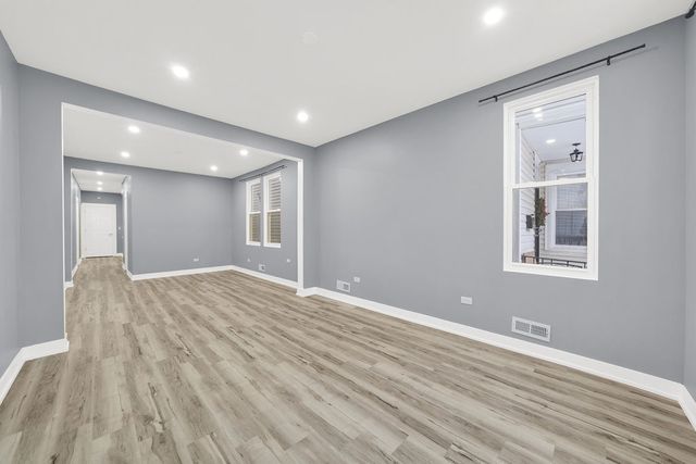 4409 S Rockwell Street, Chicago, IL 60632