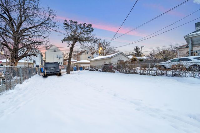 4409 S Rockwell Street, Chicago, IL 60632