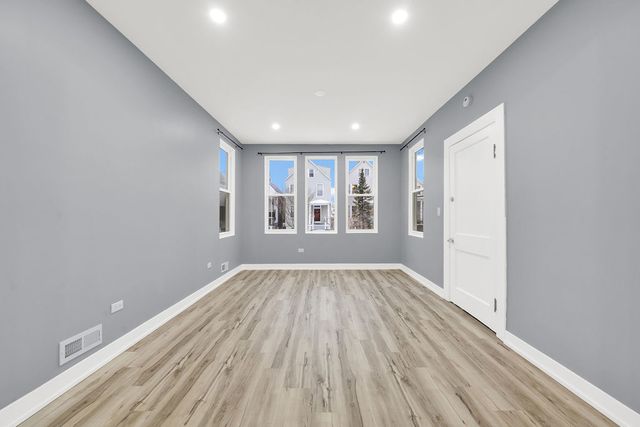 4409 S Rockwell Street, Chicago, IL 60632