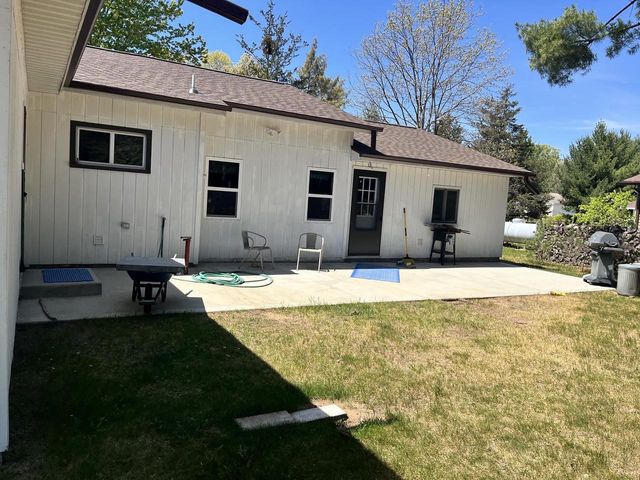 2382 18th Avenue, Friendship, WI 53934