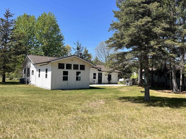 2382 18th Avenue, Friendship, WI 53934