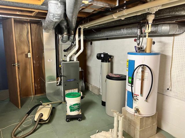 2382 18th Avenue, Friendship, WI 53934