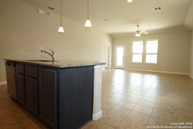 4010 Arena Blanca, San Antonio, TX 78261