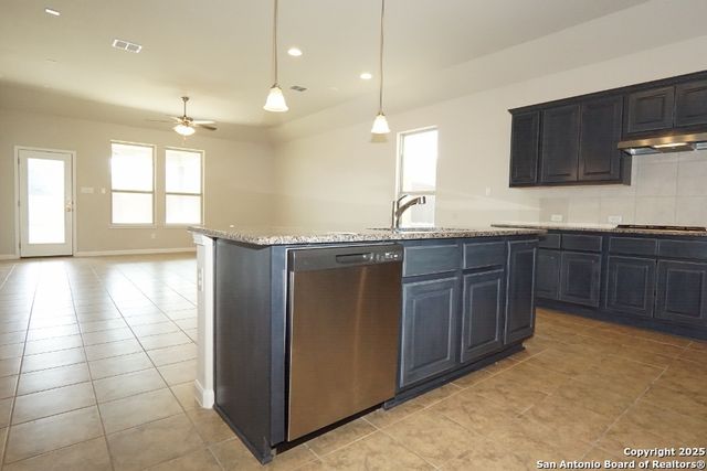 4010 Arena Blanca, San Antonio, TX 78261