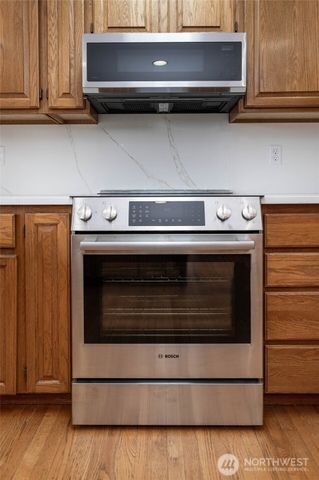 12371 Rainier Drive, Burlington, WA 98233